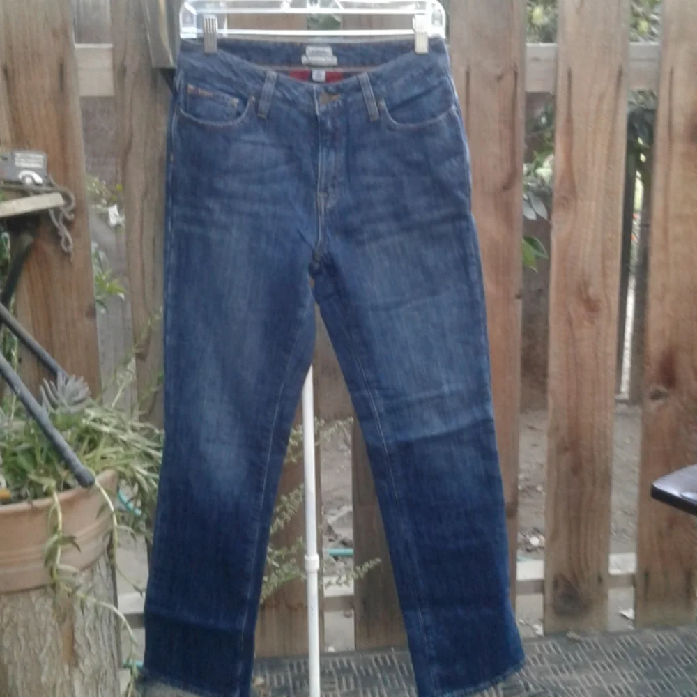 Women's size 4 Jeans with flannel under very good condition